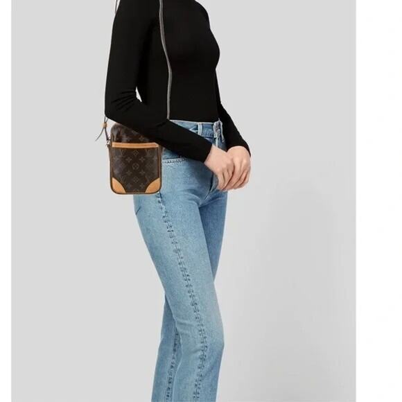 Louis Vuitton Monogram Danube Crossbody Bag SL0071 w/dustbag - Picture 2 of 10